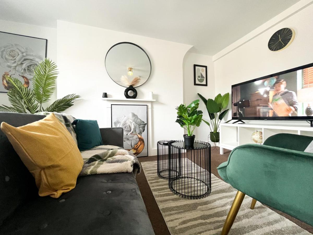Lovely 1 Bedroom Flat In เกรฟเซ็นด์ ภายนอก รูปภาพ
